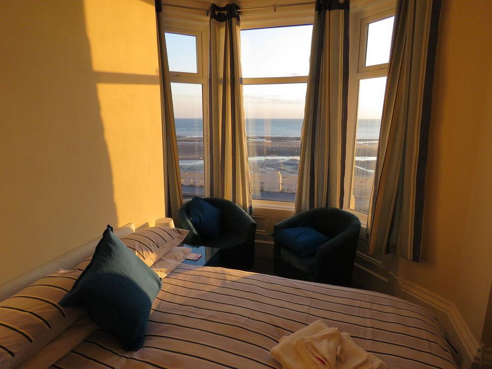 The Coast Bed & Breakfast Blackpool Exterior foto
