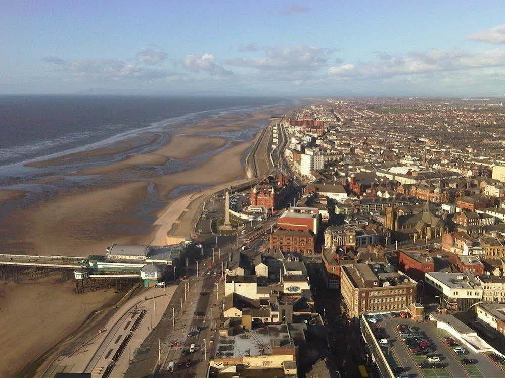 The Coast Bed & Breakfast Blackpool Exterior foto